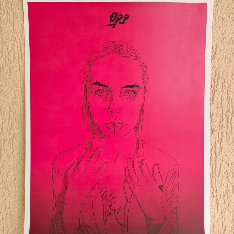 Print Posing lady 2